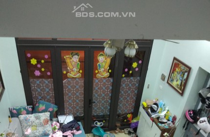 Bán nhà Tam Trinh, lô góc 4 ngủ 34 m 2, giá 3 tỷ 200. Liên hệ: 0961865456